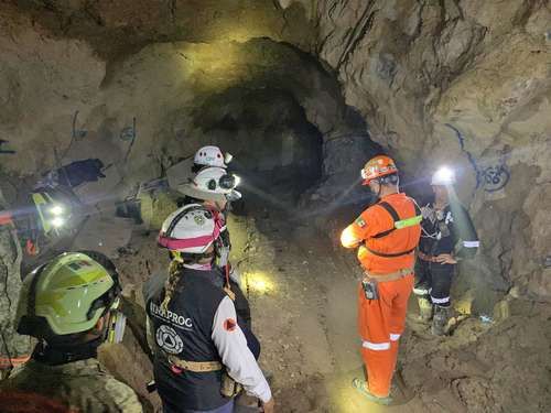 Se cumple un mes del colapso en la mina Santa Fe en El Rosario, Sinaloa; sigue la búsqueda del último trabajador