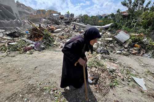 ataque-aereo-israeli-en-deir-qanoun-al-nahr-deja-14-muertos-entre-ellos-menores