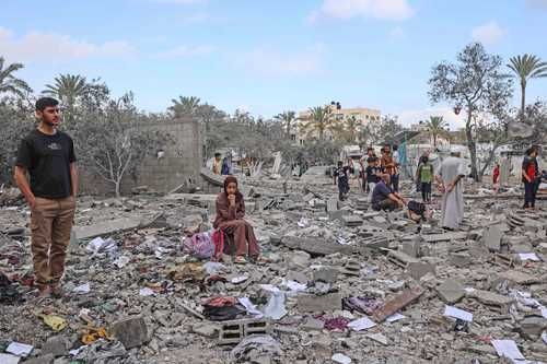 Ataque en Gaza mata a un bebé de 6 meses y a sus padres en el campo de refugiados de Nuseirat