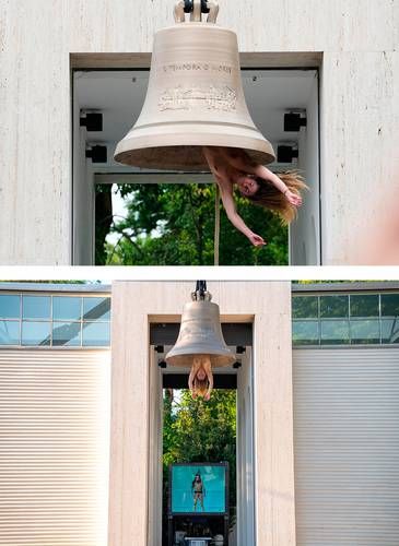 florentina-holzinger-presenta-seaworld-venice-y-una-performance-con-una-mujer-campana-en-la-bienal-de-venecia