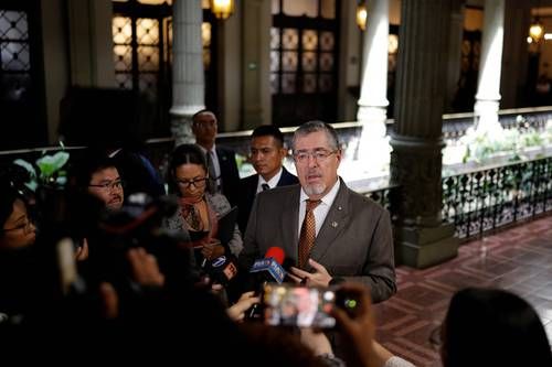Guatemala niega acuerdo para ataques conjuntos con Estados Unidos contra el narcotráfico