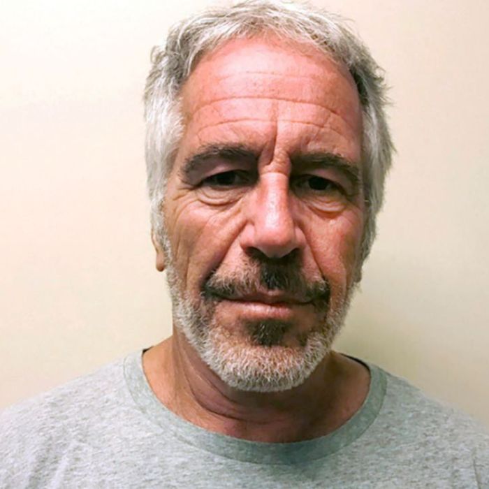 Policía de Surrey investiga dos denuncias de abuso sexual infantil tras publicación de los archivos de Jeffrey Epstein