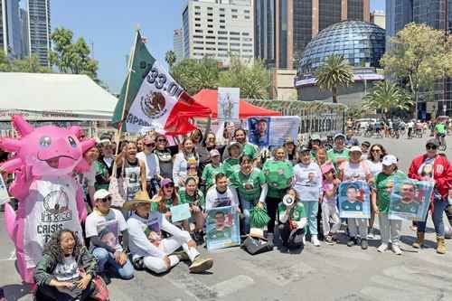 CNTE mantiene paro nacional y movilizaciones; SpaceX convierte a Elon Musk en el primer trillonario