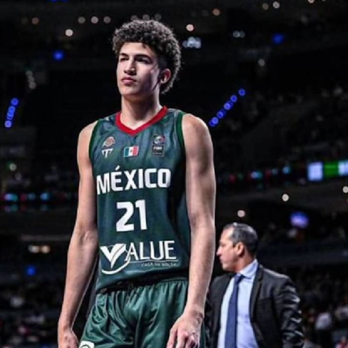 Karim López, mexicano, se perfila para la primera ronda del Draft NBA 2026