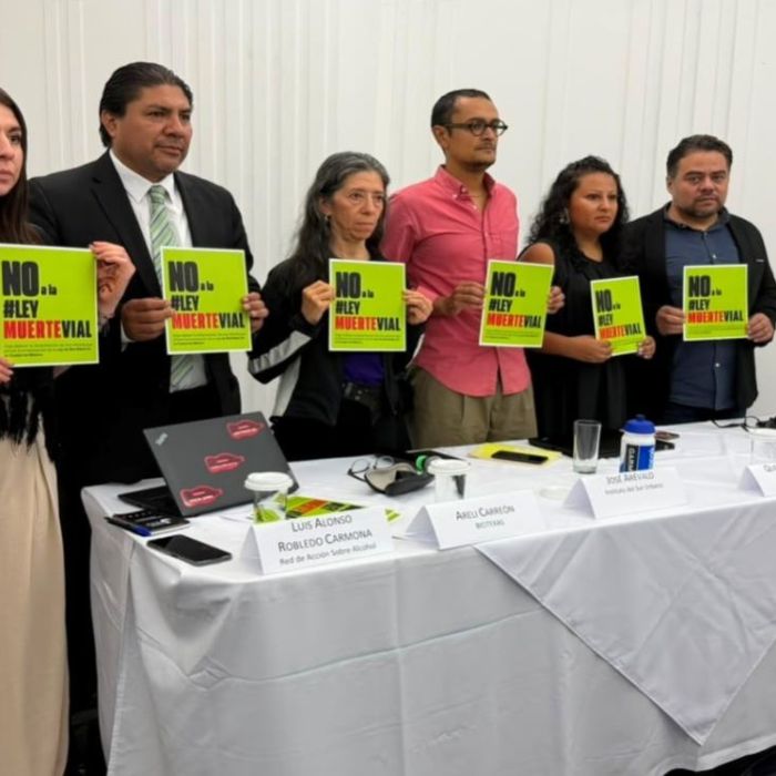 Organizaciones exigen corregir iniciativa de reforma a la Ley de Movilidad de la CDMX