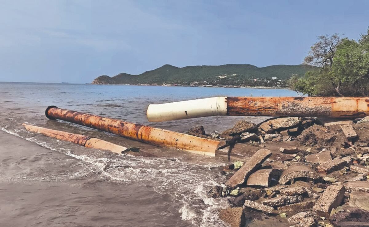 pescadores-de-la-ventosa-exigen-a-pemex-sustituir-emisores-tras-nuevo-derrame-en-salina-cruz