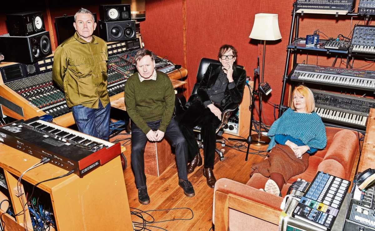 pulp-recurre-al-amor-para-volver-a-conectar