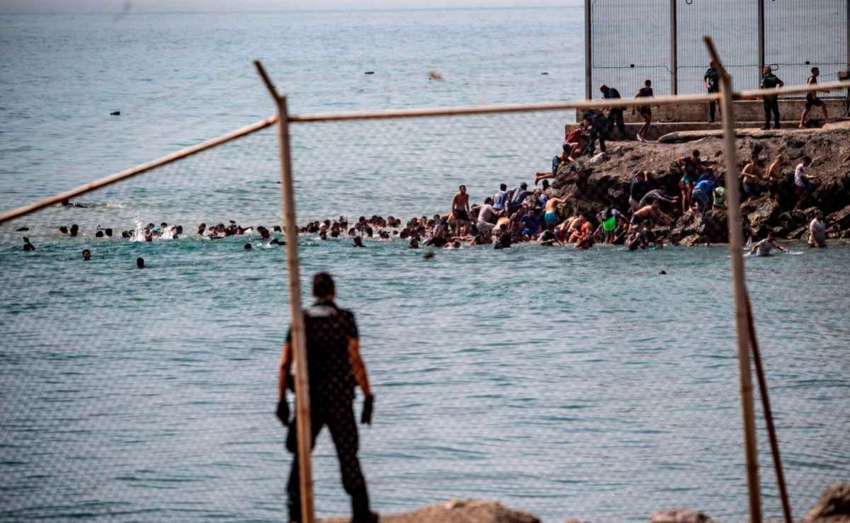 al-menos-34-migrantes-mueren-al-intentar-entrar-a-ceuta-desde-marruecos