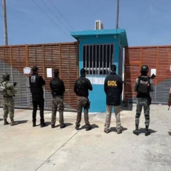 Operativo en Reynosa: aseguran refinería clandestina y millones de litros de hidrocarburo; FGR inicia investigaciones