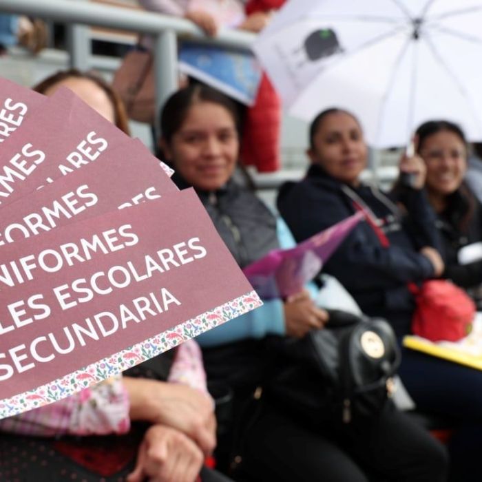 Beca para útiles y uniformes: inicia dispersión de 2 mil 500 pesos; consulta el calendario