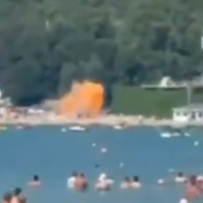 Dron derribado cae en playa rusa y deja siete muertos, incluidos tres niños