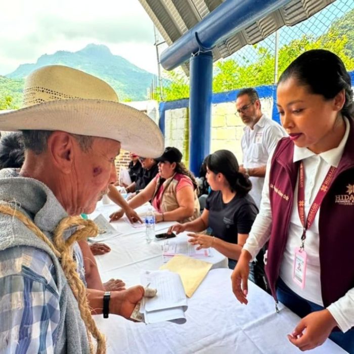 Inicia reubicación de más de 2 mil familias afectadas por inundaciones en Hidalgo