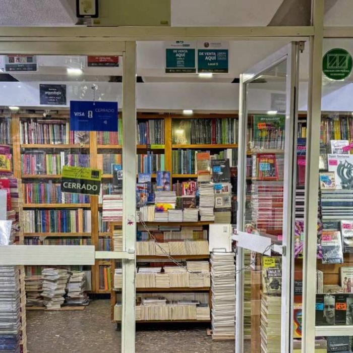 Preocupa que la absorción de Educal por el FCE limite su misión social