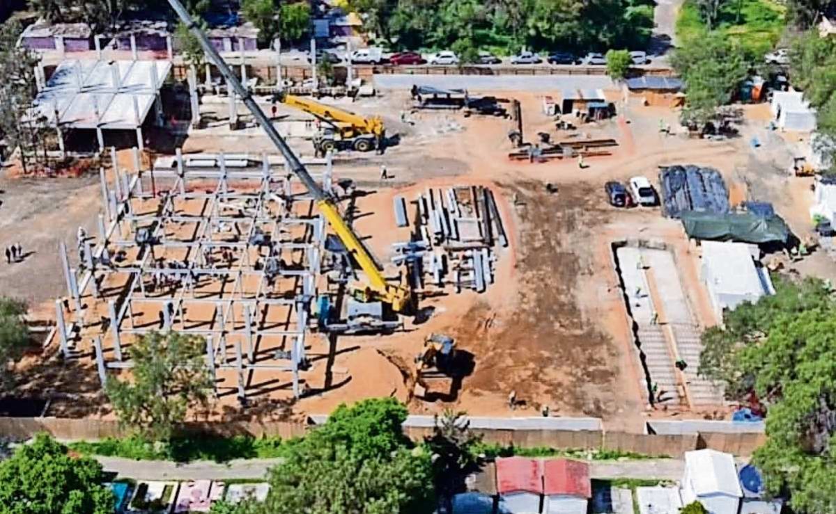 Supervisan reforzamiento del Colector Teotongo para reducir riesgo de inundaciones