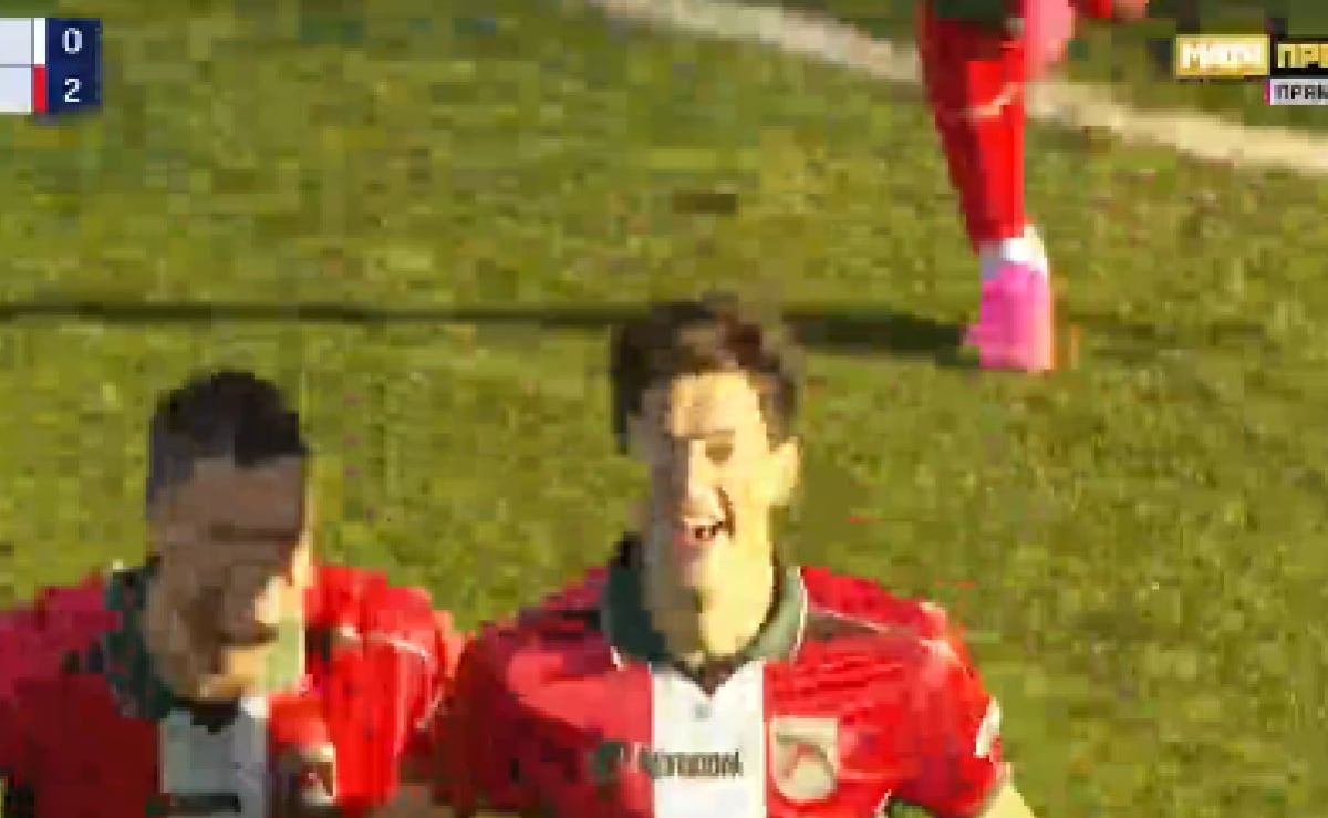 cesar-montes-marca-en-goleada-del-lokomotiv-de-moscu-ante-el-fakel