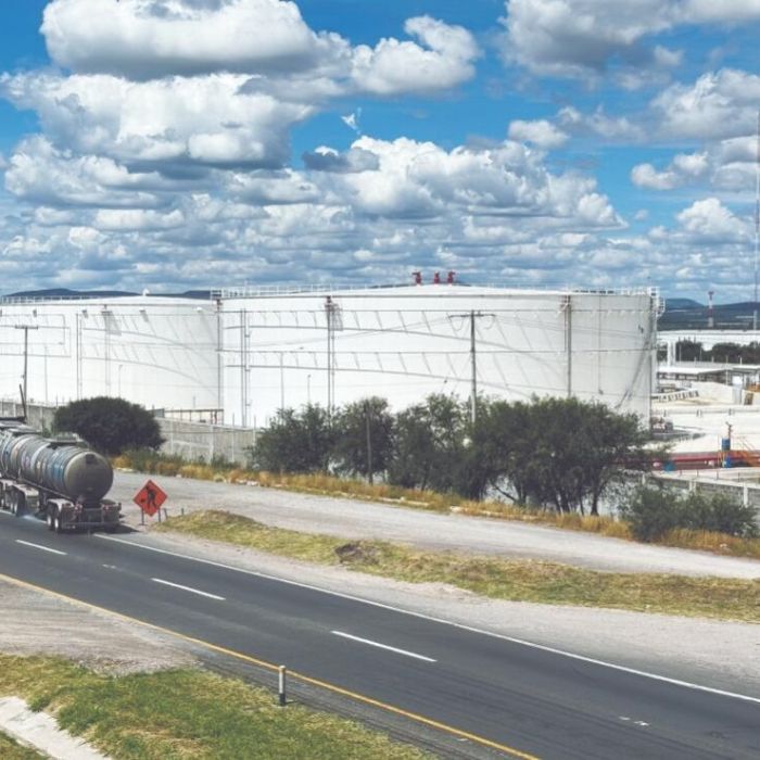 Comunidad de La Fragua teme vivir junto a terminal donde aseguraron 59 millones de litros de presunto hidrocarburo