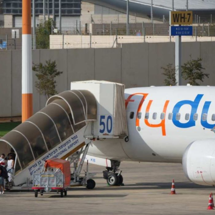 Copiloto de FlyDubai atacó al capitán con un hacha y es investigado por posibles vínculos extremistas