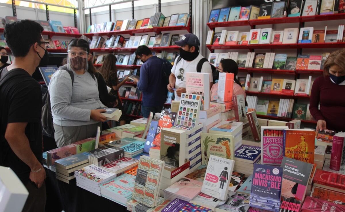 fil-zocalo-2026-prepara-266-actividades-y-regalara-12-mil-libros