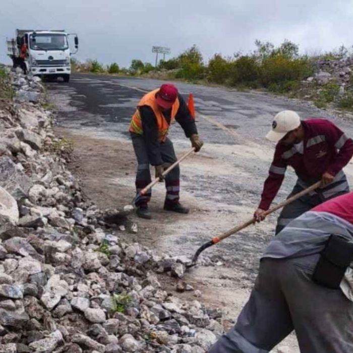 Lluvias dejan 65 derrumbes y 26 deslaves en Hidalgo; continúan cierres carreteros