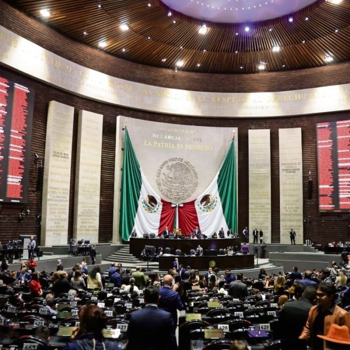 MC propone deducir colegiaturas universitarias y actualizar topes fiscales