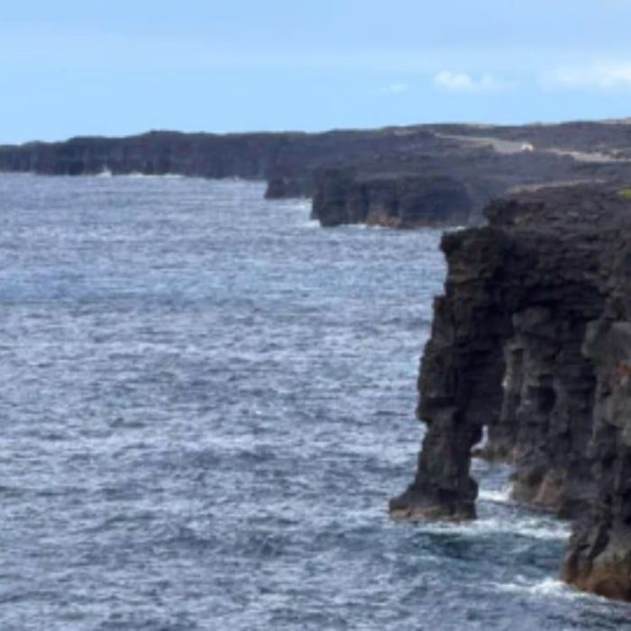 Se derrumba el arco marino Hōlei, de 550 años, en Hawái
