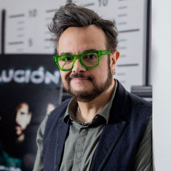 Aleks Syntek pospone su gira por Europa por recomendación médica