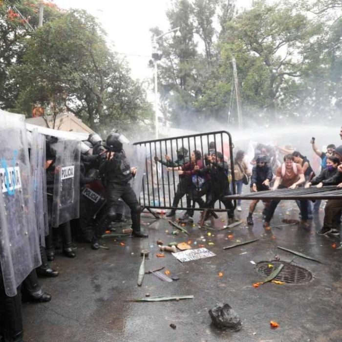 CNDH pide a Jalisco garantizar el derecho a la protesta tras marcha por el agua