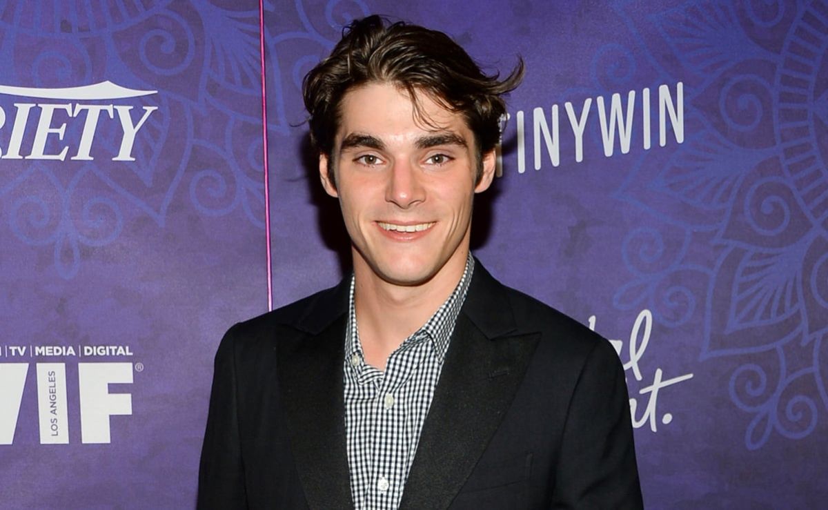 el-elenco-de-breaking-bad-despide-a-rj-mitte-quien-cumplio-su-sueno-de-volar-en-globo-dias-antes-de-morir