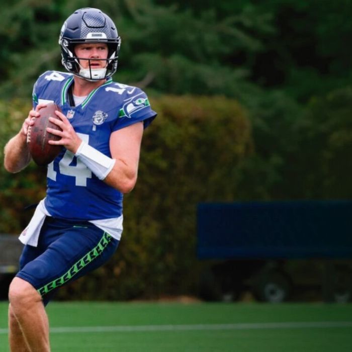 Seahawks y 49ers se enfrentan por el liderato del Oeste de la NFC