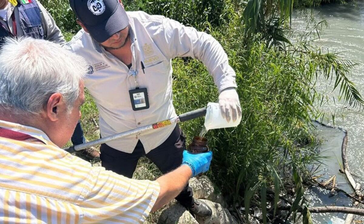supervisan-remediacion-por-derrame-de-hidrocarburos-en-el-rio-pilon-nuevo-leon
